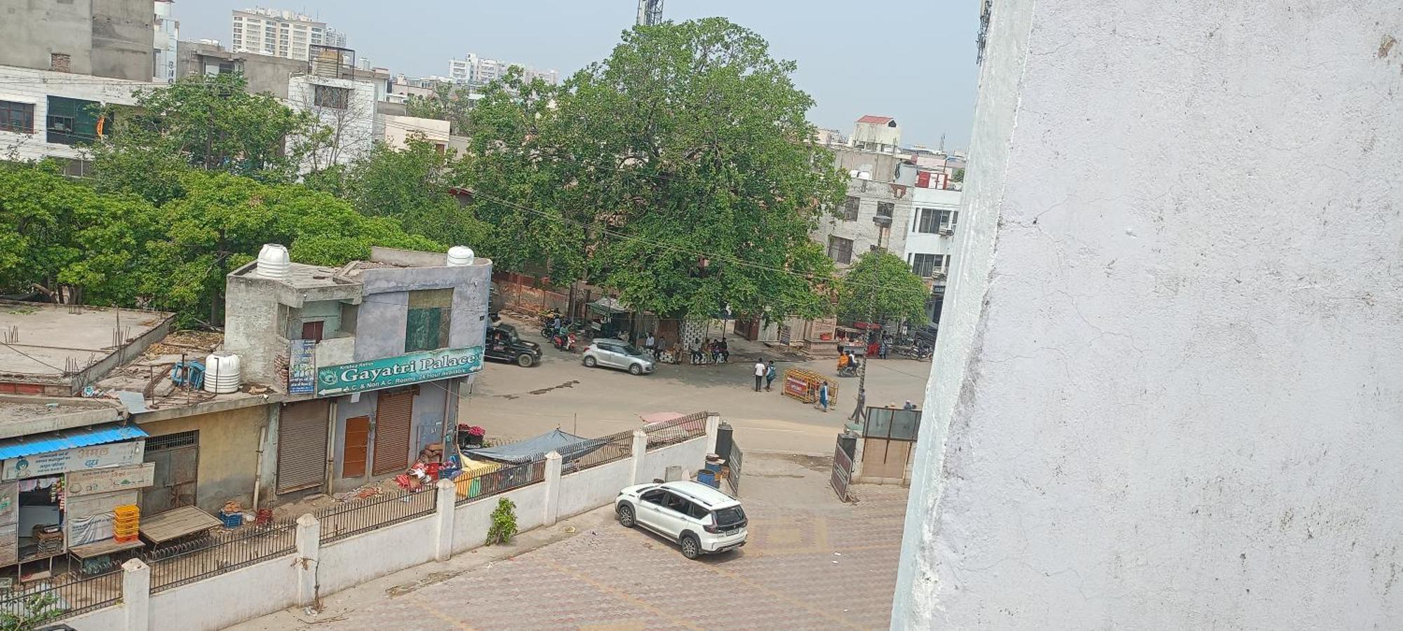 New Gayatri Palace Near Prem Mandir Vrindāvan Exterior foto